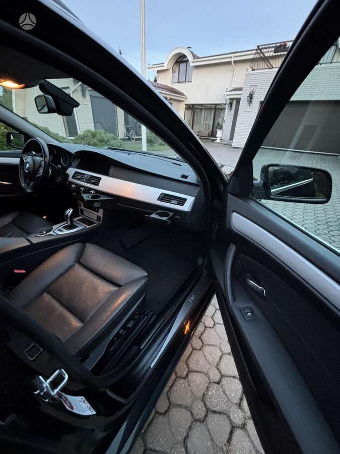 BMW 535, Универсал