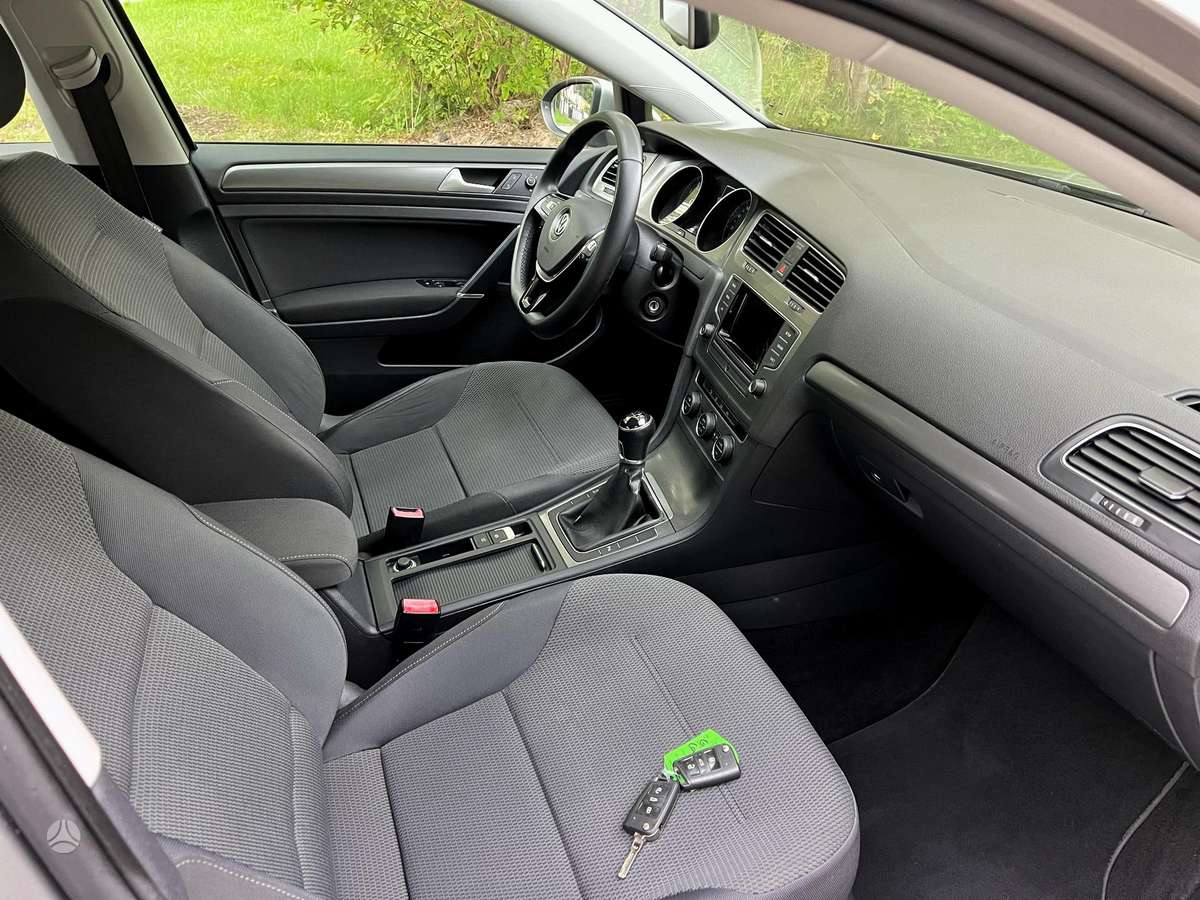 Volkswagen Golf - 7