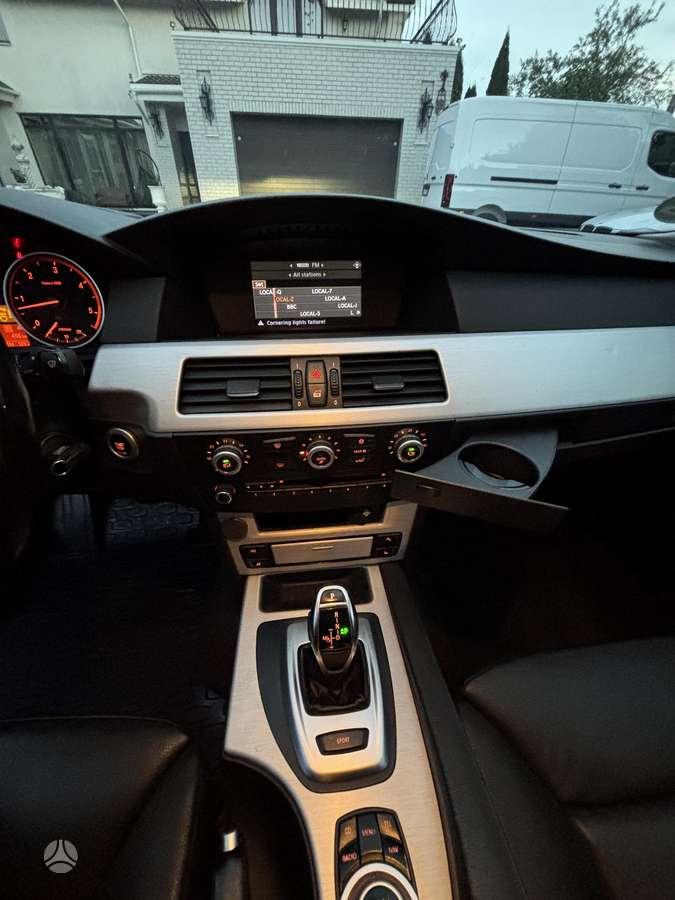 BMW 535, Универсал