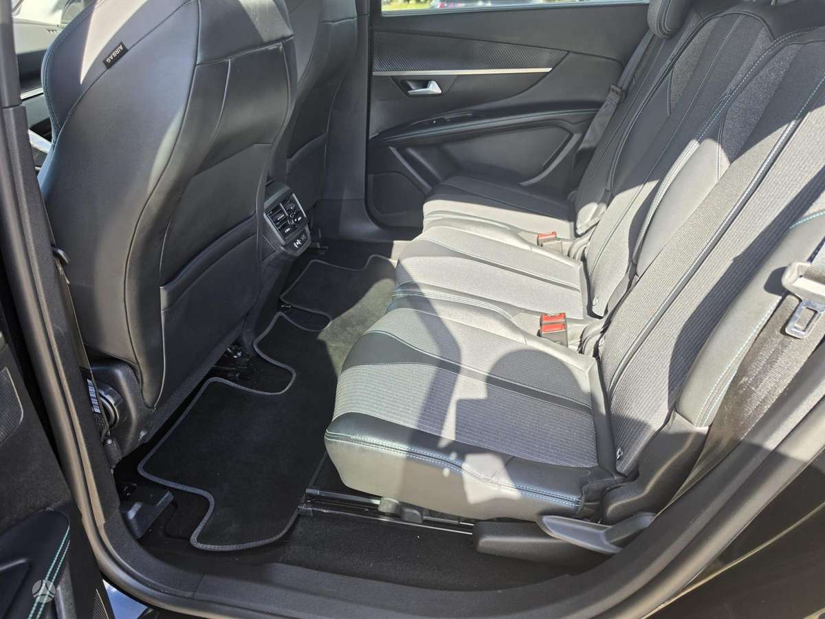 Peugeot 5008 - 10