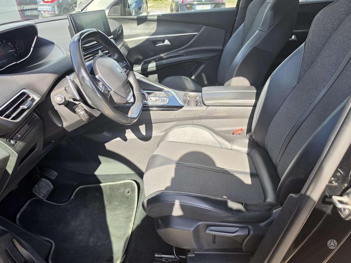 Peugeot 5008 - 11