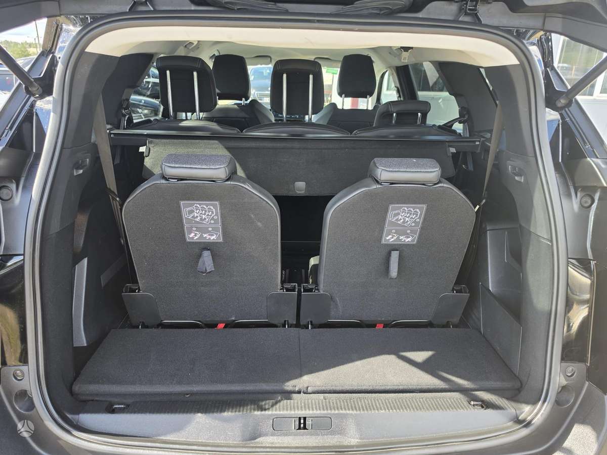Peugeot 5008 - 12