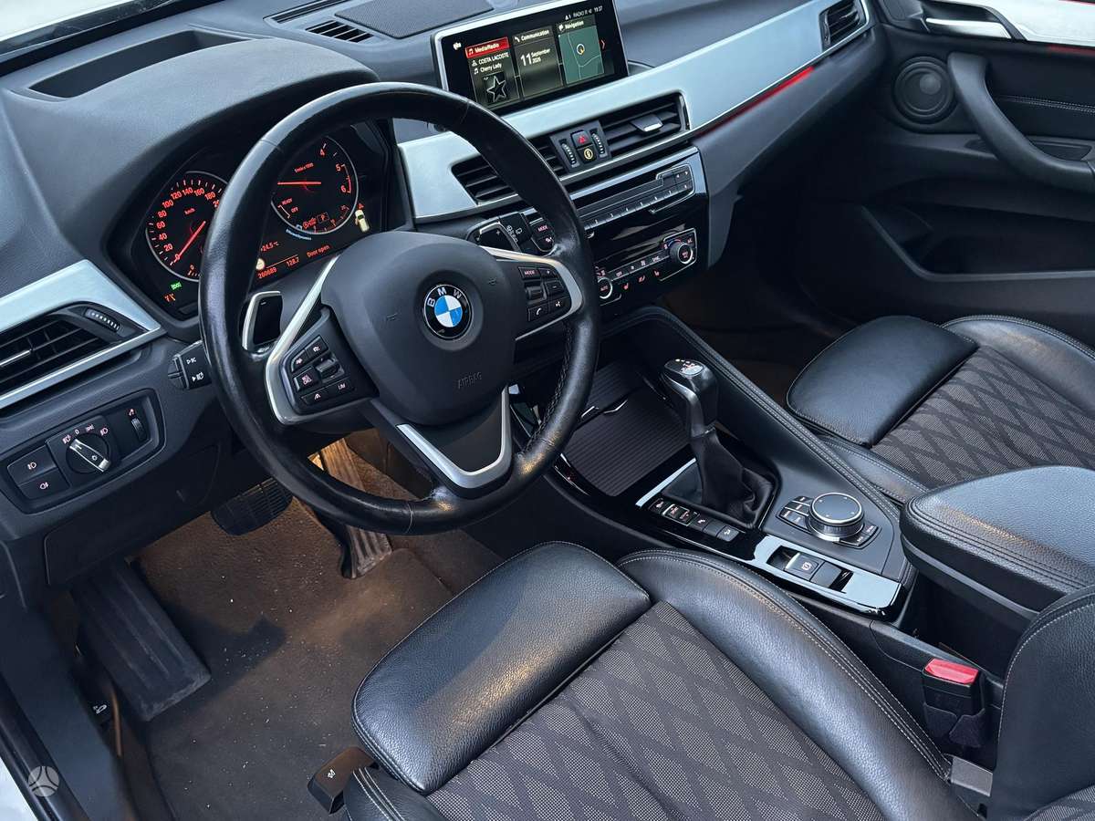 BMW X1, 2.0 l., Минивэн