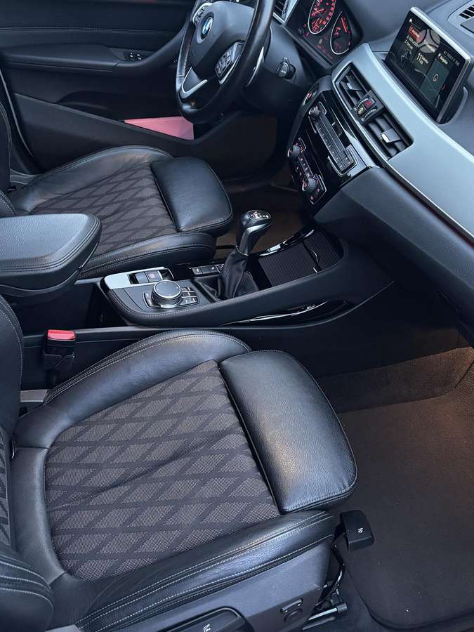BMW X1, 2.0 l., Минивэн