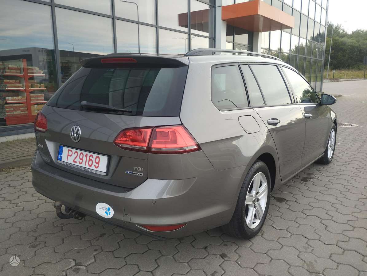Volkswagen Golf - 7