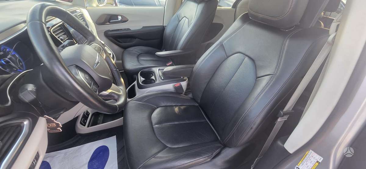 Chrysler Pacifica, 3.6 l., Минивэн