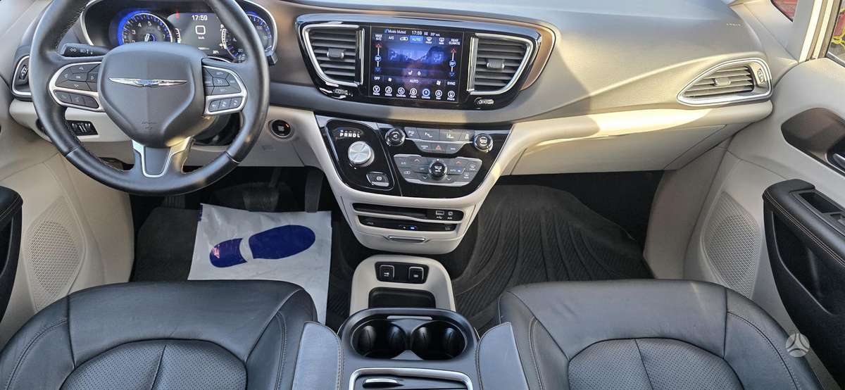 Chrysler Pacifica, 3.6 l., Минивэн