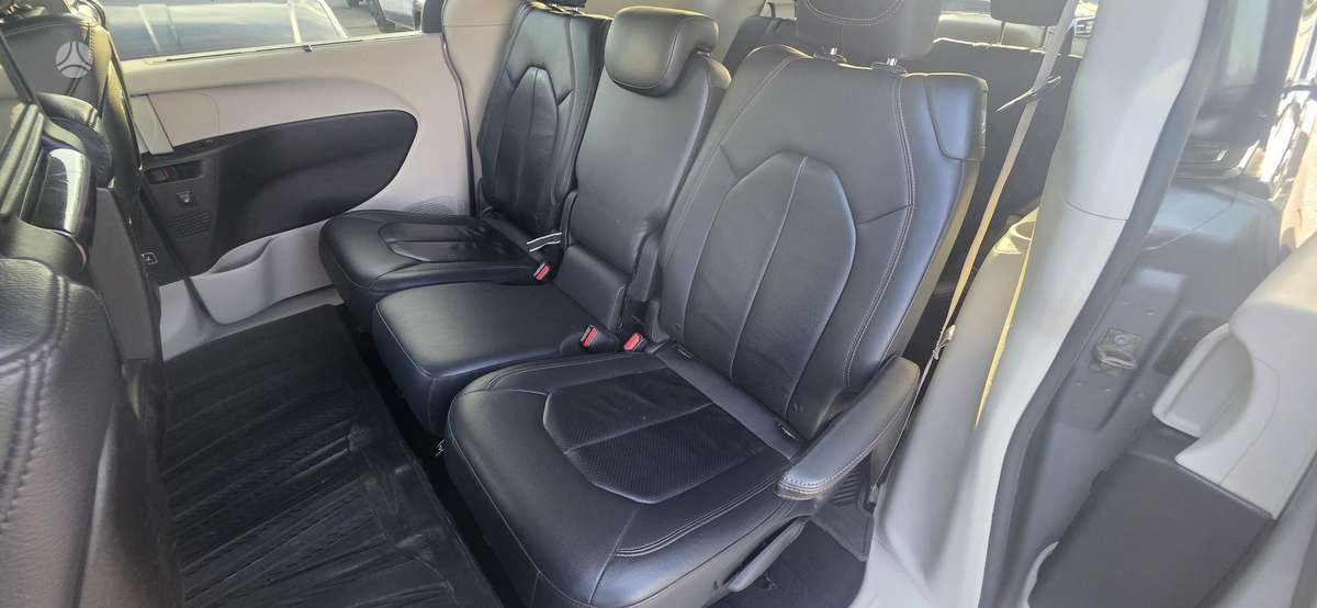 Chrysler Pacifica, 3.6 l., Минивэн