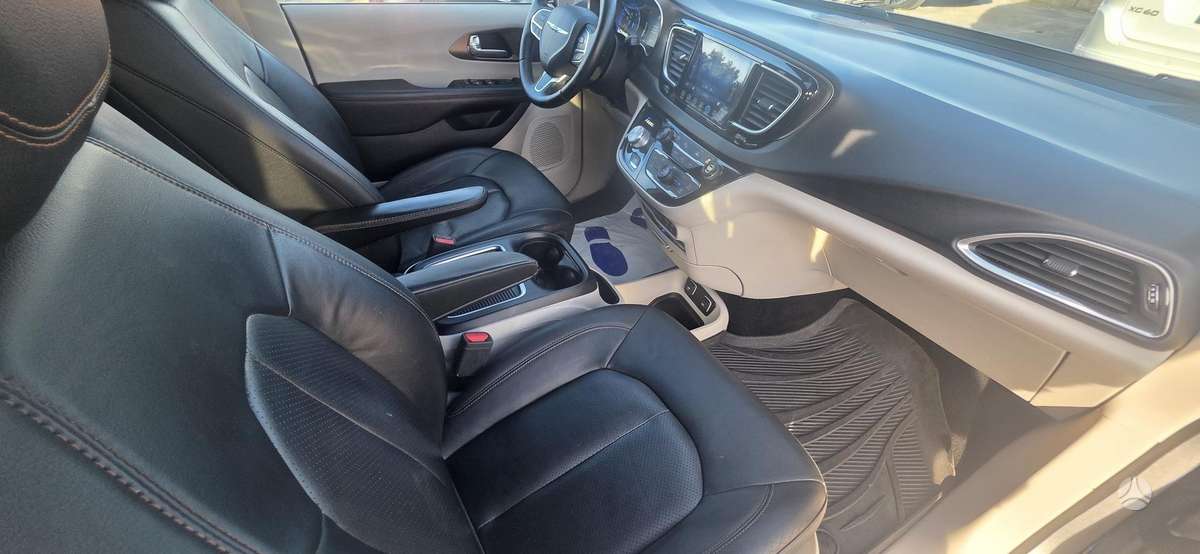 Chrysler Pacifica, 3.6 l., Минивэн