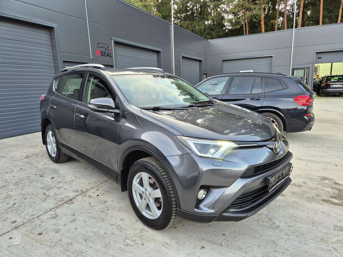 Toyota RAV4 - 6
