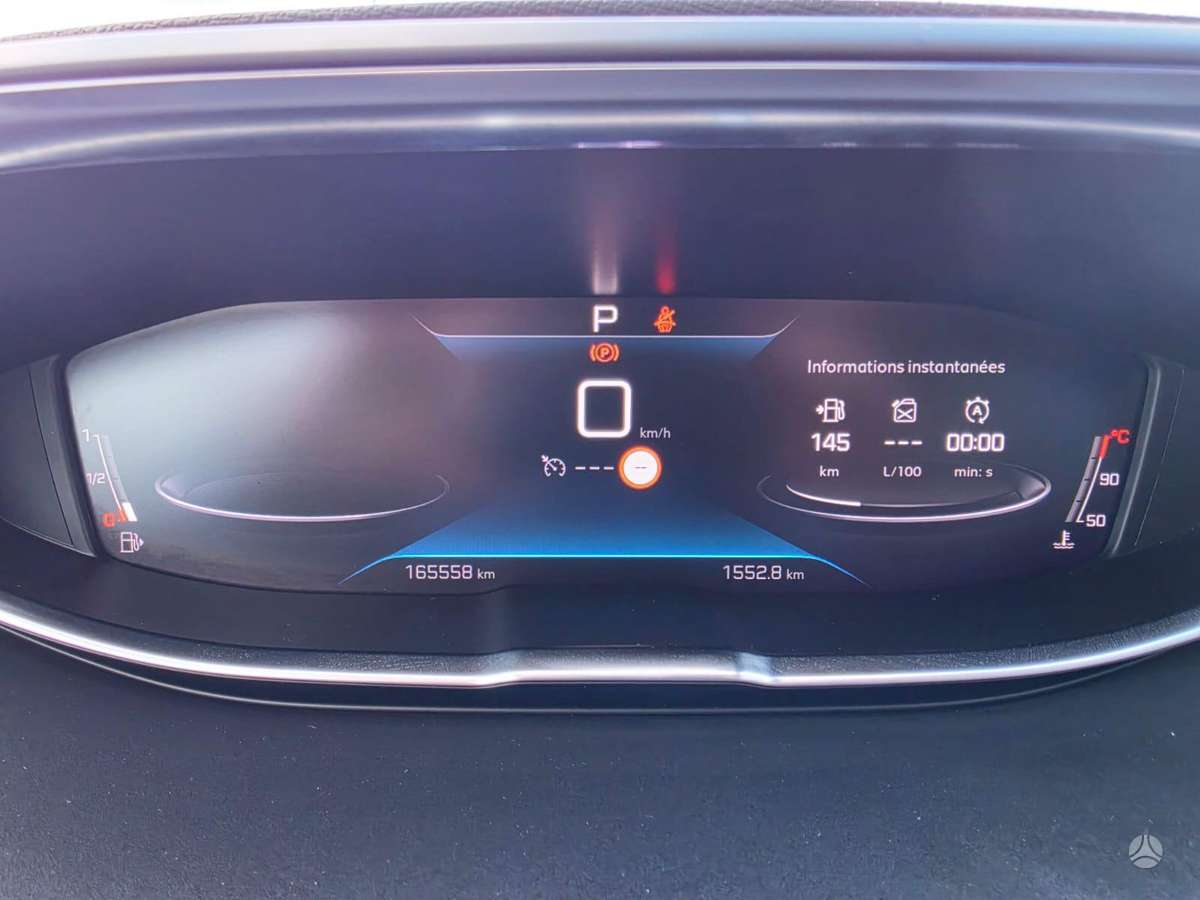 Peugeot 5008 - 10