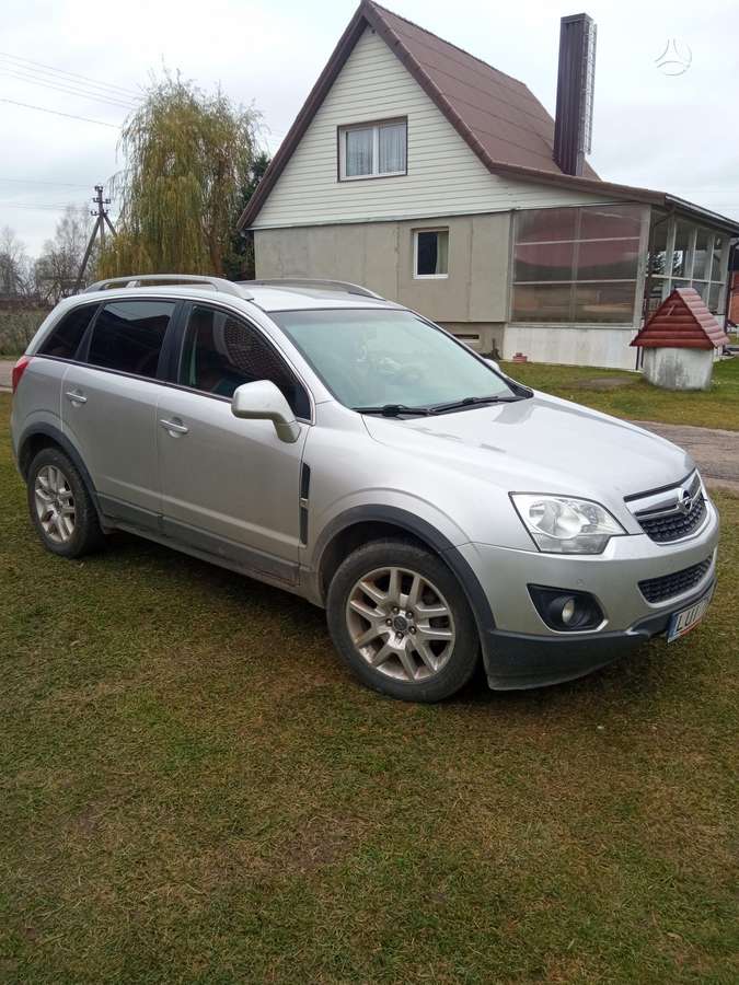 Opel Antara, 2.2 l., off-road / crossover