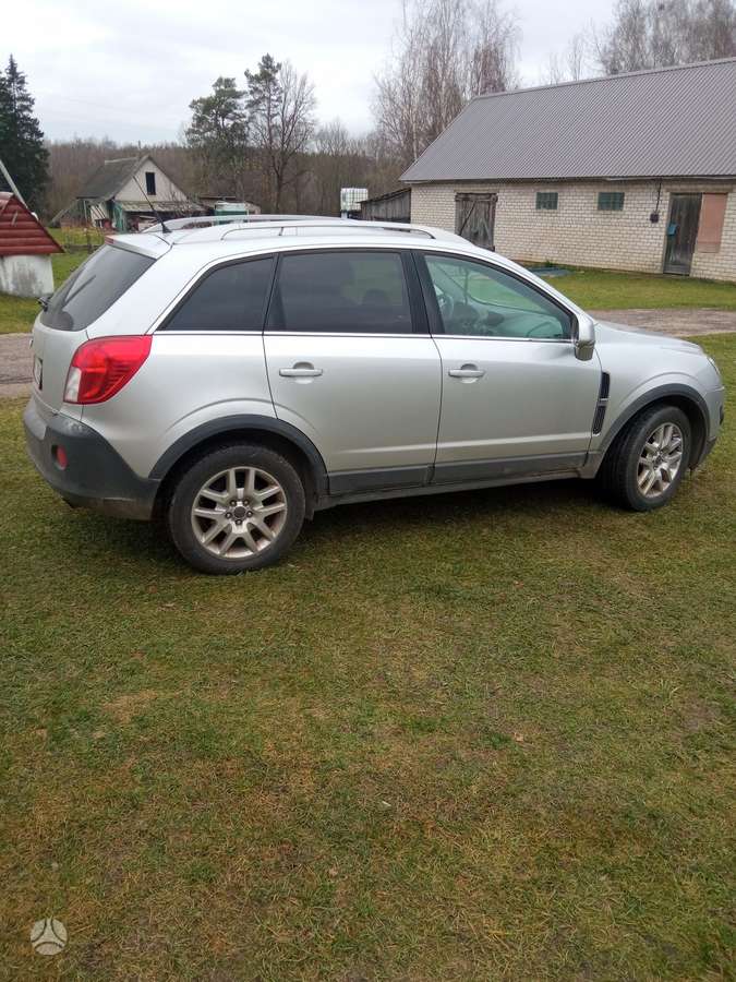Opel Antara, 2.2 l., off-road / crossover