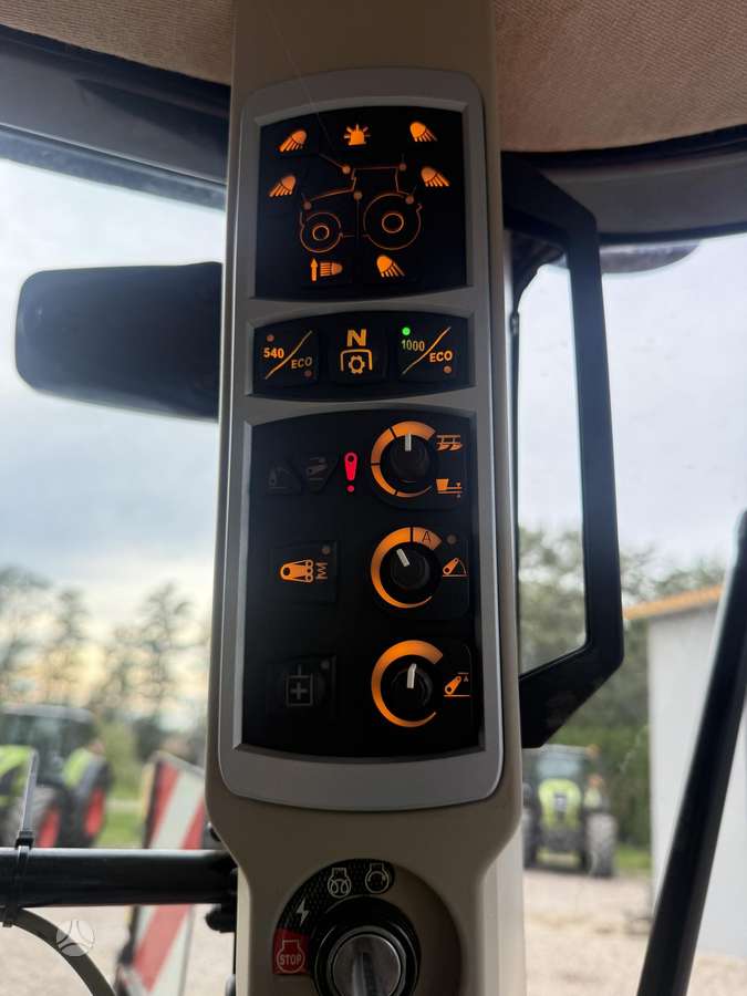 Massey Ferguson 8727 Dyna-VT, тракторы