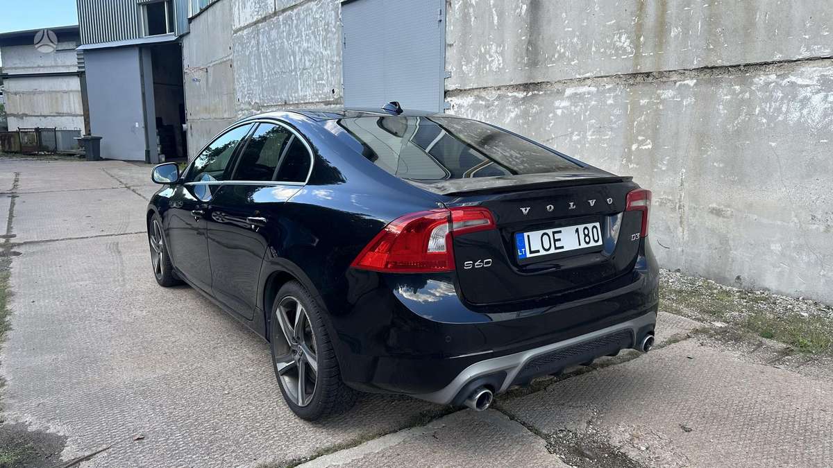 Volvo S60 - 4