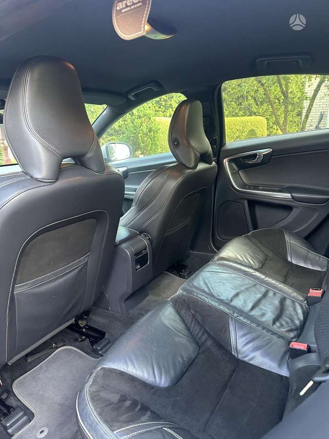 Volvo S60 - 8