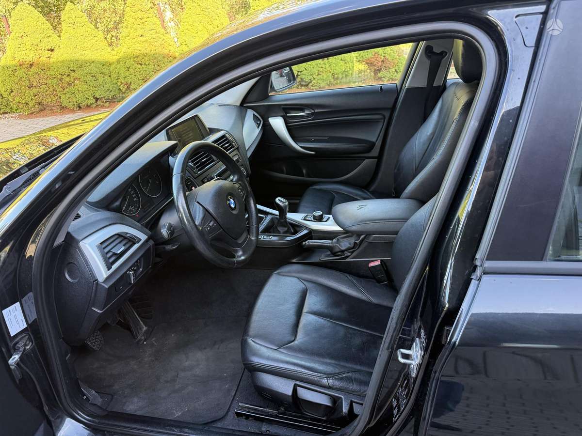 BMW 120, Хэтчбек