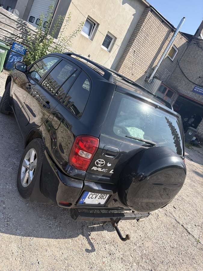 Toyota RAV4 - 7