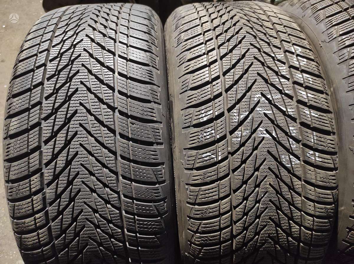 Pirelli, зимние 235/45 R18