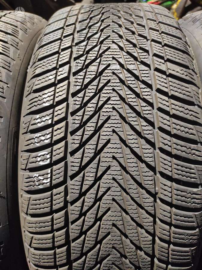 Pirelli, зимние 235/45 R18