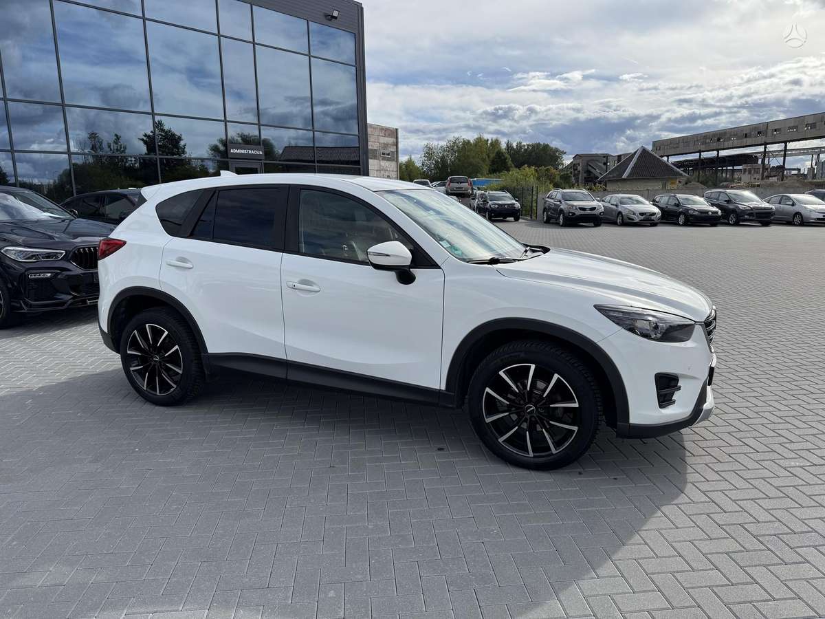 Mazda CX-5, 2.2 l., off-road / crossover