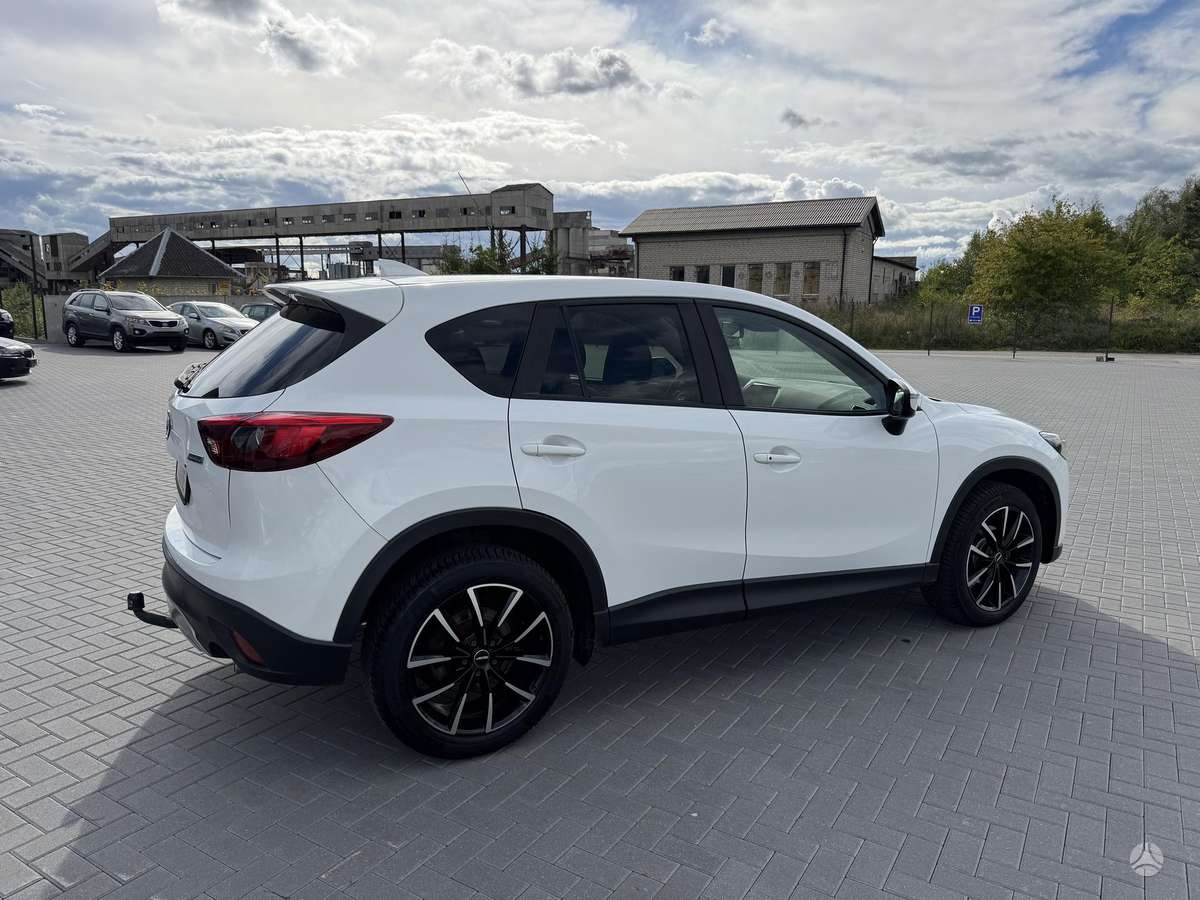 Mazda CX-5, 2.2 l., off-road / crossover