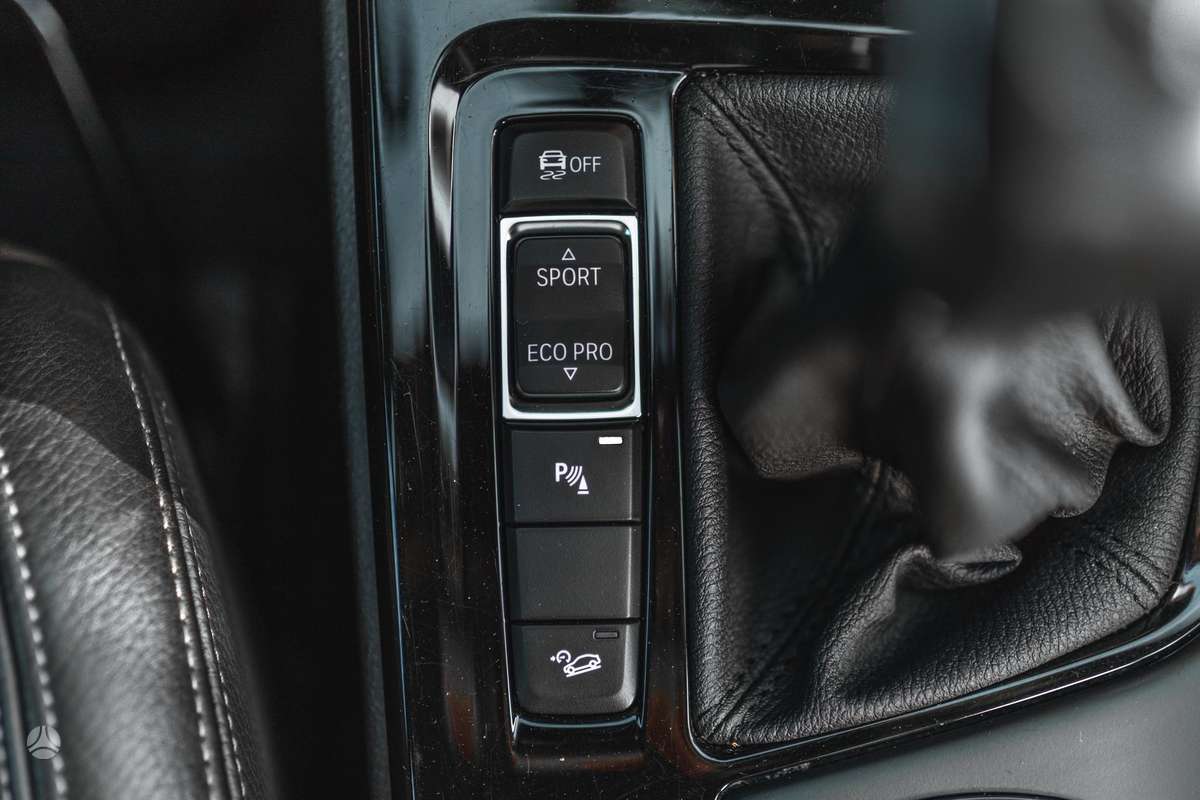 BMW X1, 2.0 l., Минивэн