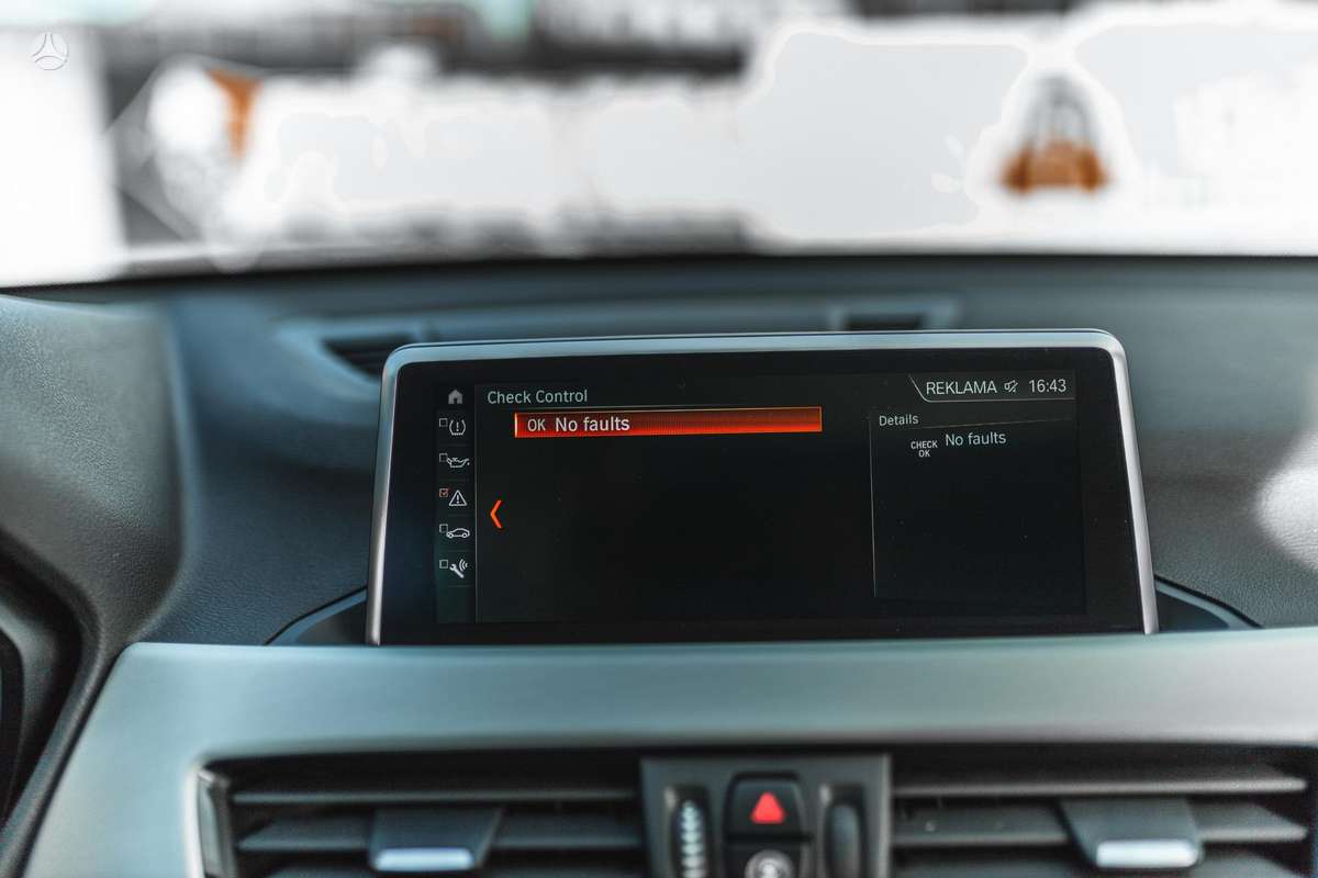 BMW X1, 2.0 l., Минивэн