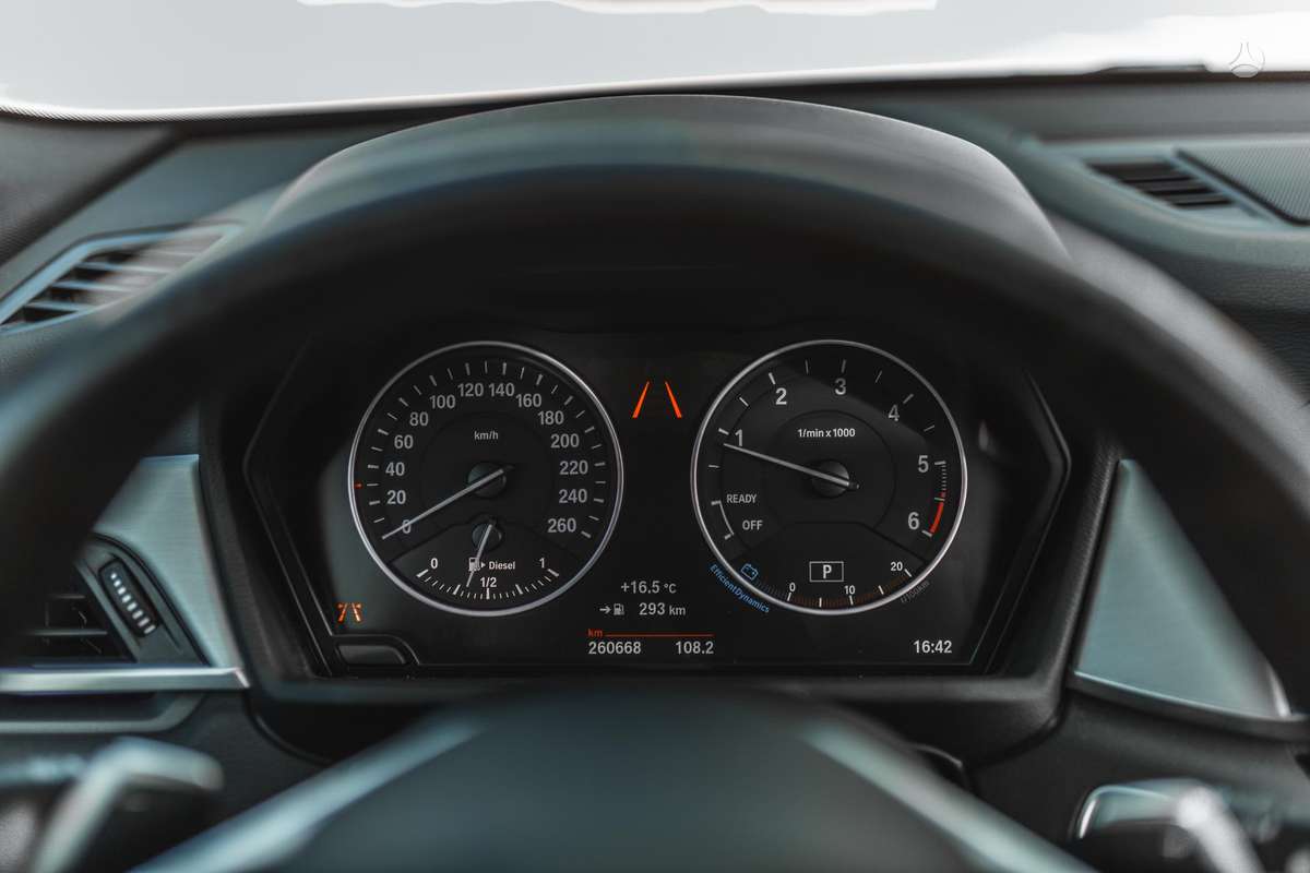BMW X1, 2.0 l., Минивэн