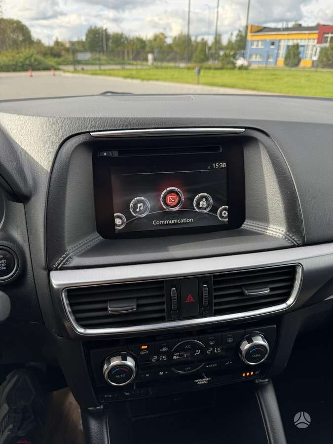 Mazda CX-5, 2.2 l., off-road / crossover