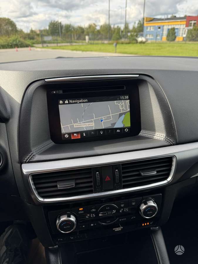 Mazda CX-5, 2.2 l., off-road / crossover