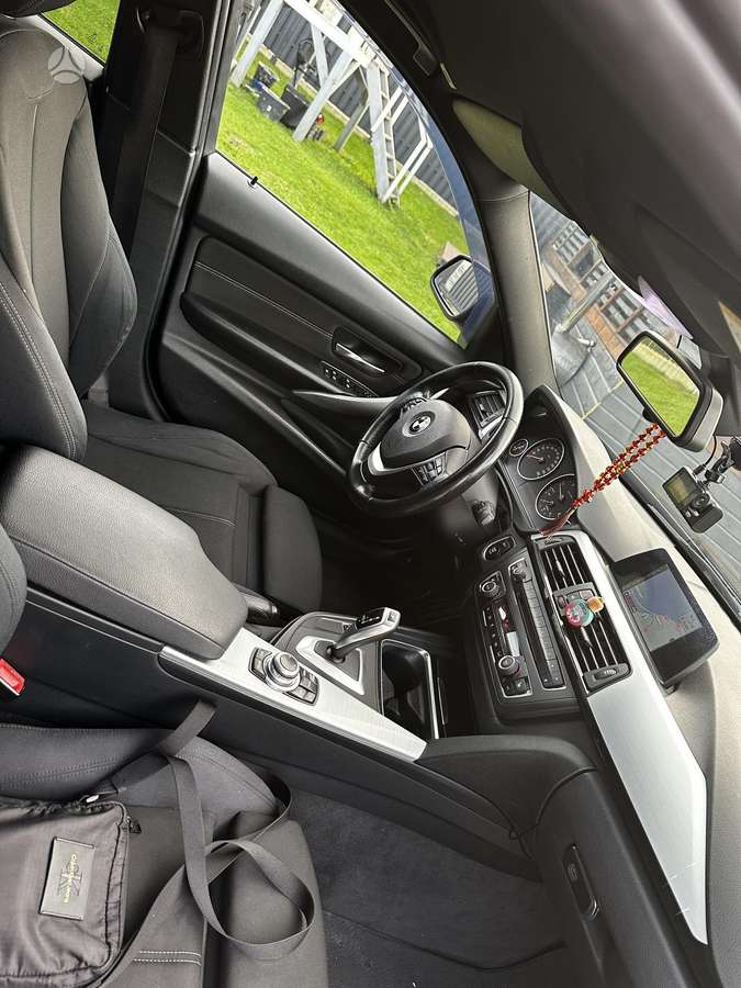 BMW 320, 2.0 l., wagon
