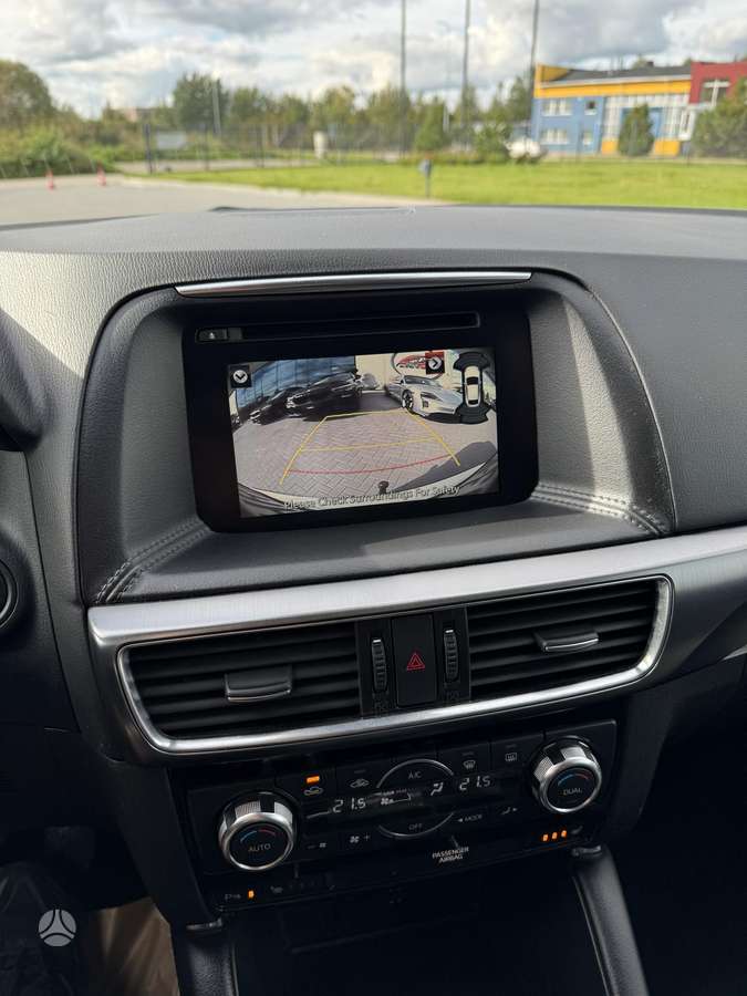 Mazda CX-5, 2.2 l., off-road / crossover