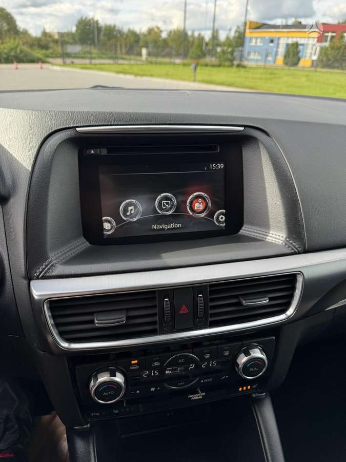 Mazda CX-5, 2.2 l., off-road / crossover