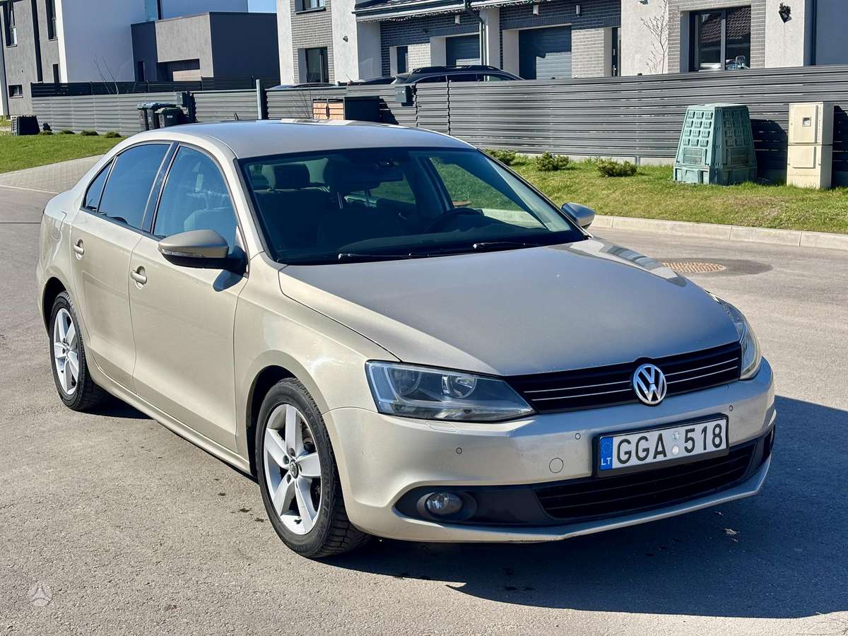 Volkswagen Jetta - 7