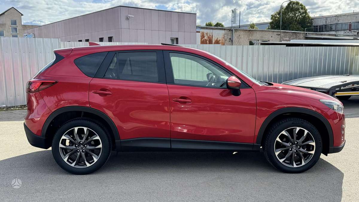 Mazda CX-5, 2.2 l., off-road / crossover