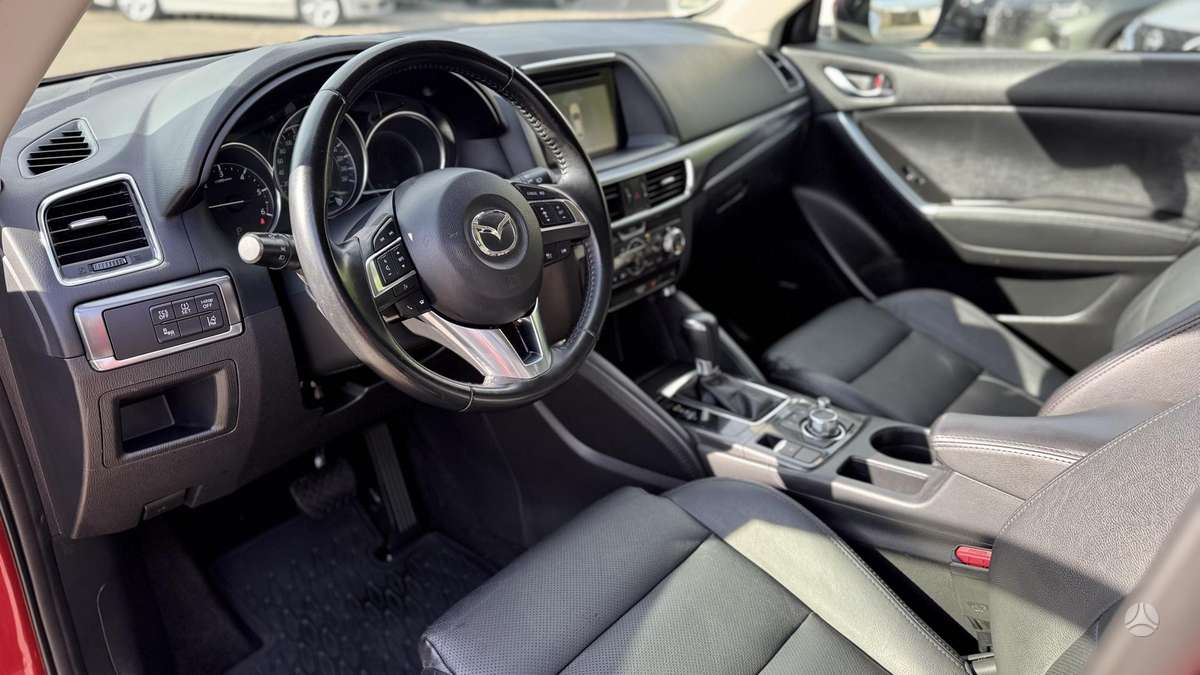 Mazda CX-5, 2.2 l., off-road / crossover