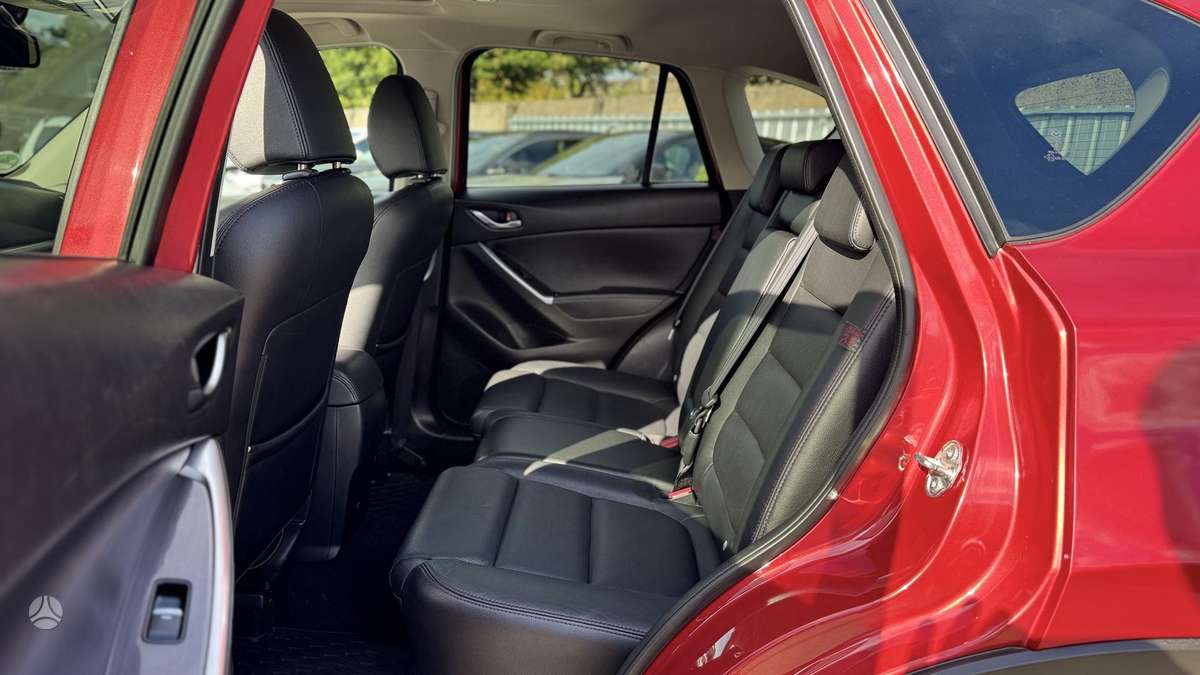 Mazda CX-5, 2.2 l., off-road / crossover