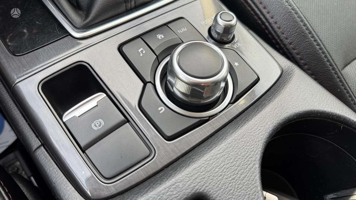 Mazda CX-5, 2.2 l., off-road / crossover