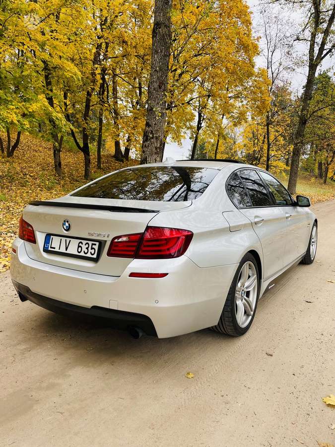 BMW 535, 3.0 l., Седан