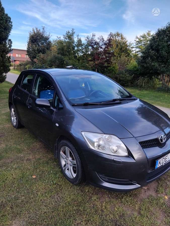 Toyota Auris - 2
