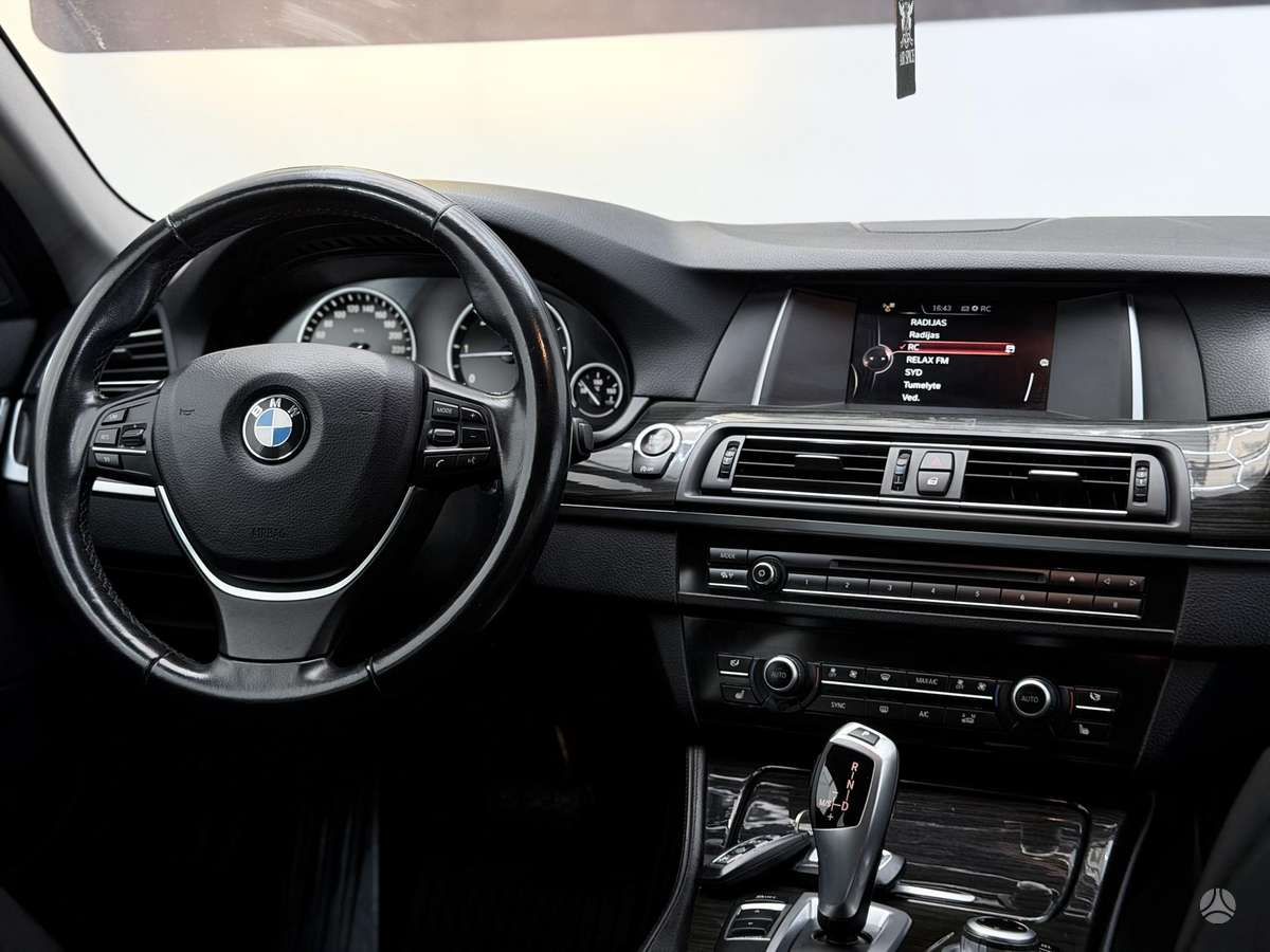 BMW 520, 2.0 l., wagon