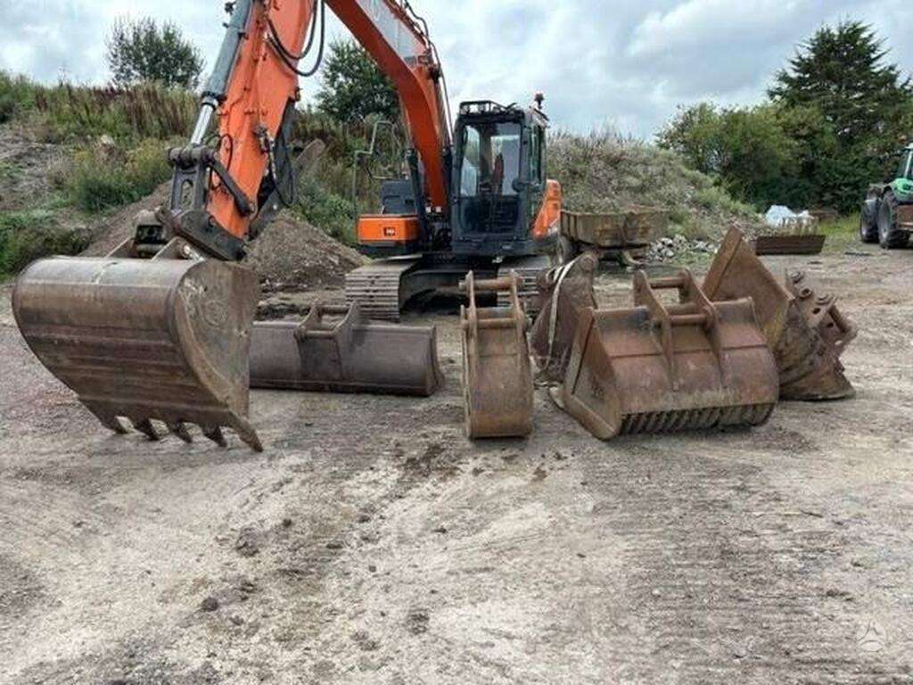 Doosan Doosan DX140LC-5, экскаваторы