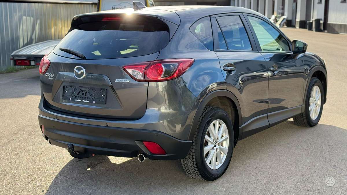Mazda CX-5, 2.2 l., off-road / crossover