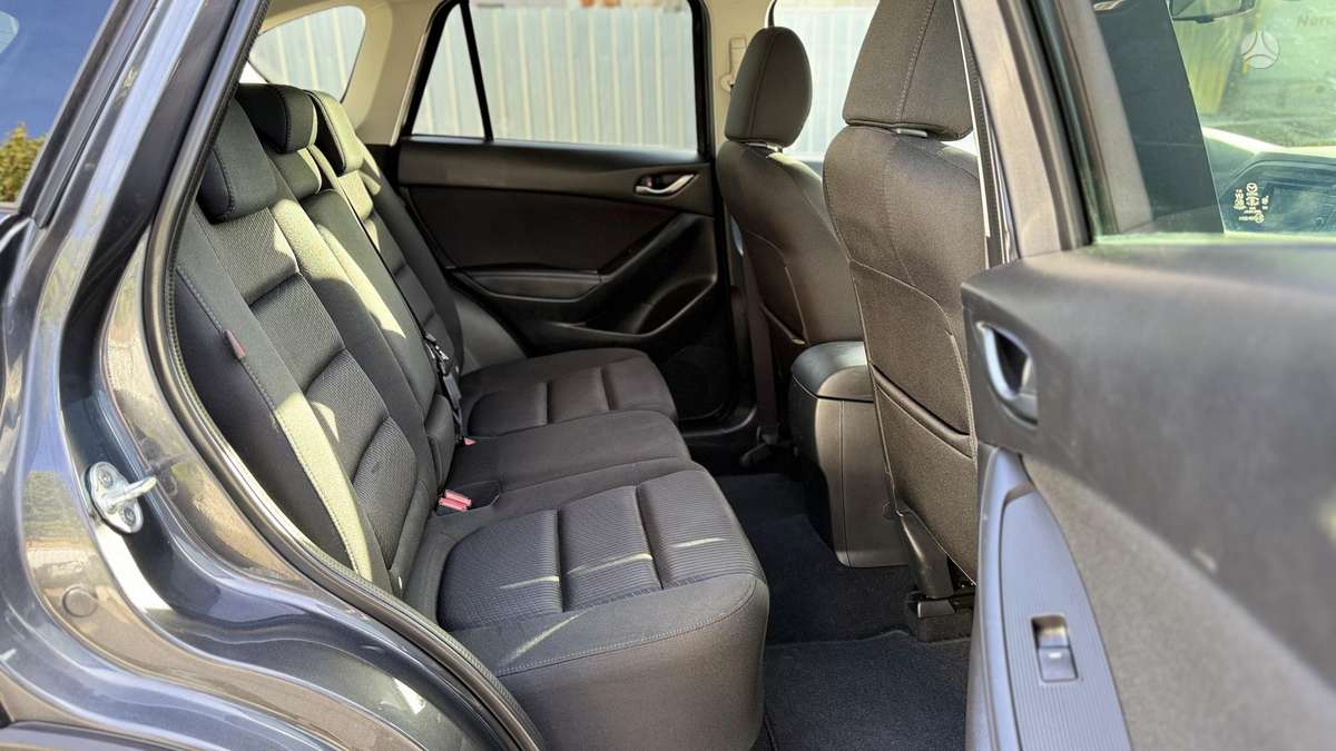 Mazda CX-5, 2.2 l., off-road / crossover