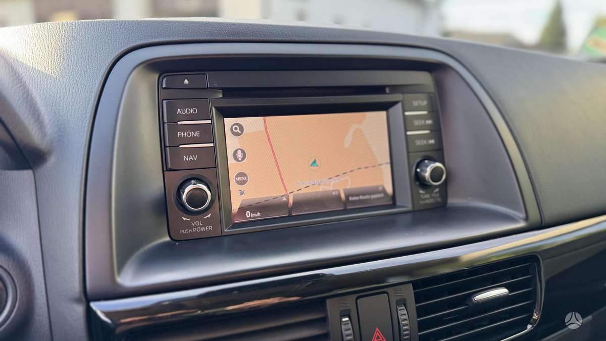 Mazda CX-5, 2.2 l., off-road / crossover