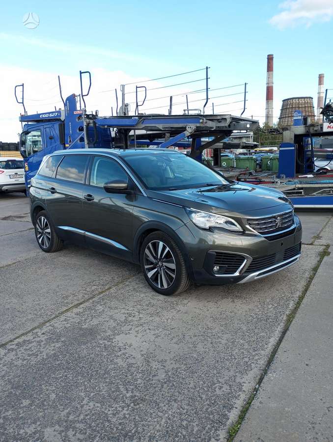 Peugeot 5008 - 1