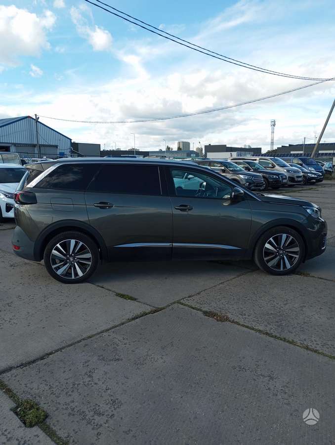 Peugeot 5008 - 5