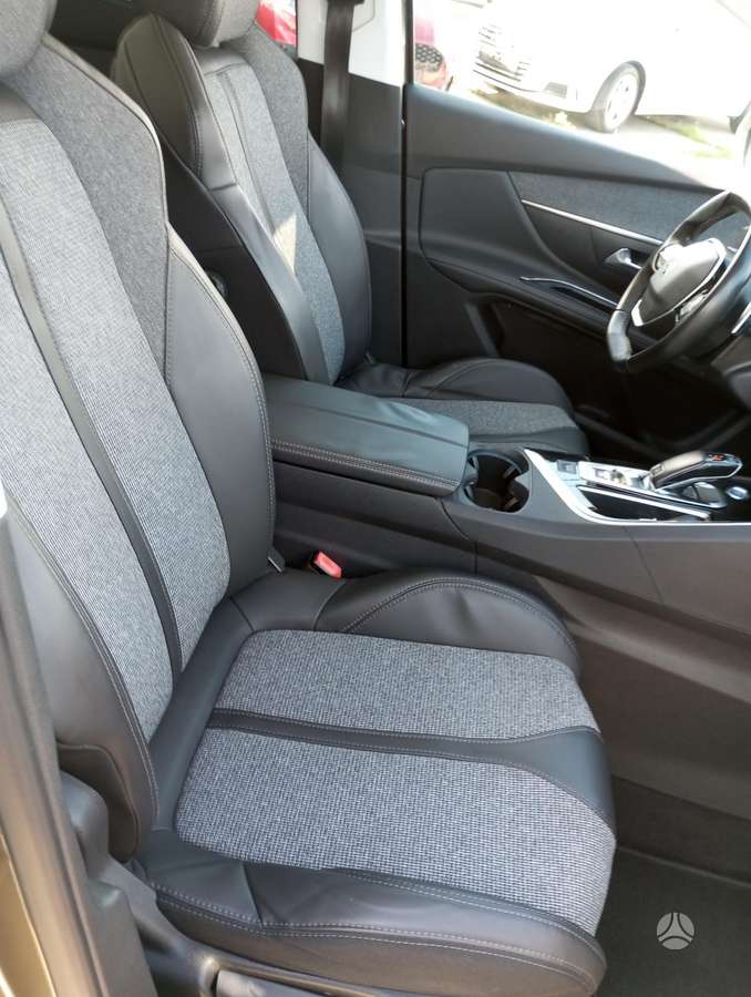Peugeot 5008 - 10