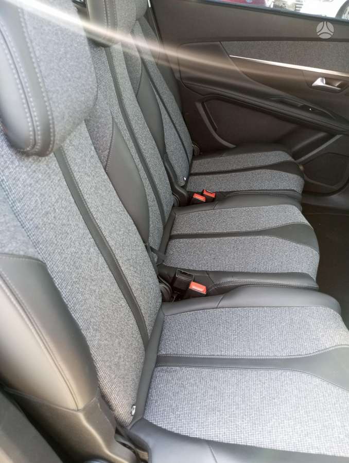 Peugeot 5008 - 12